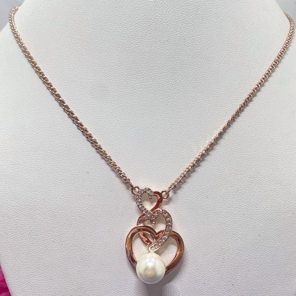 Charter club three hearts and rhinestone faux pearl pendant costume Necklace - Picture 3 of 5
